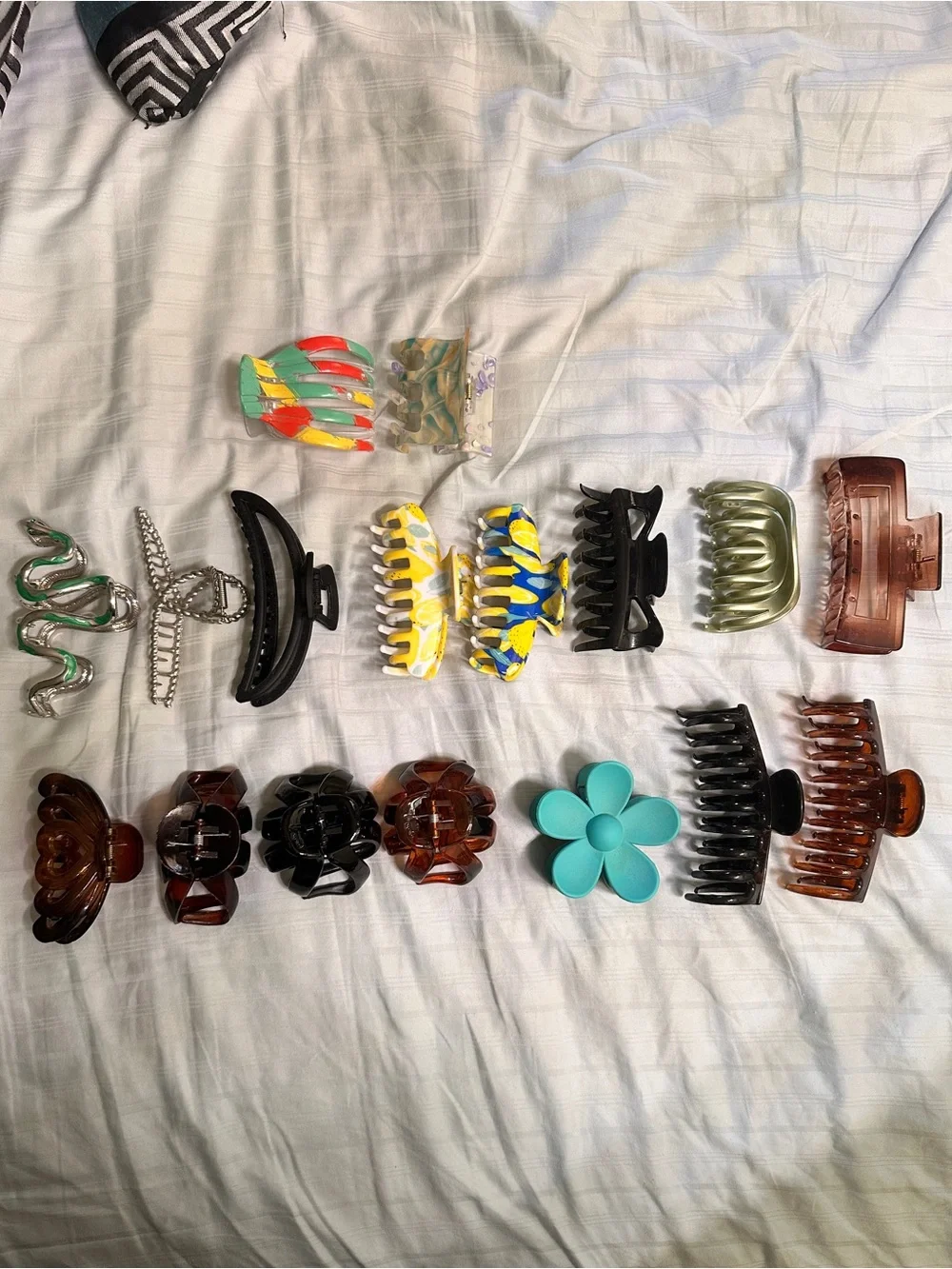 Assorted Women’s Hair Claw Clips - Multicolor Pack
